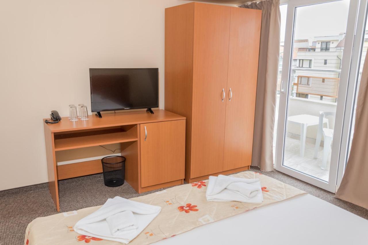 Hotel Eva Ravda Luaran gambar