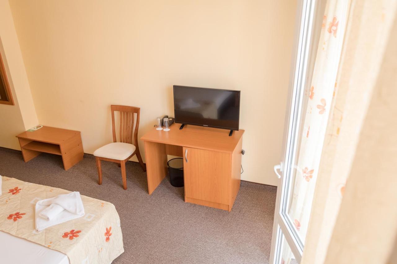Hotel Eva Ravda Luaran gambar